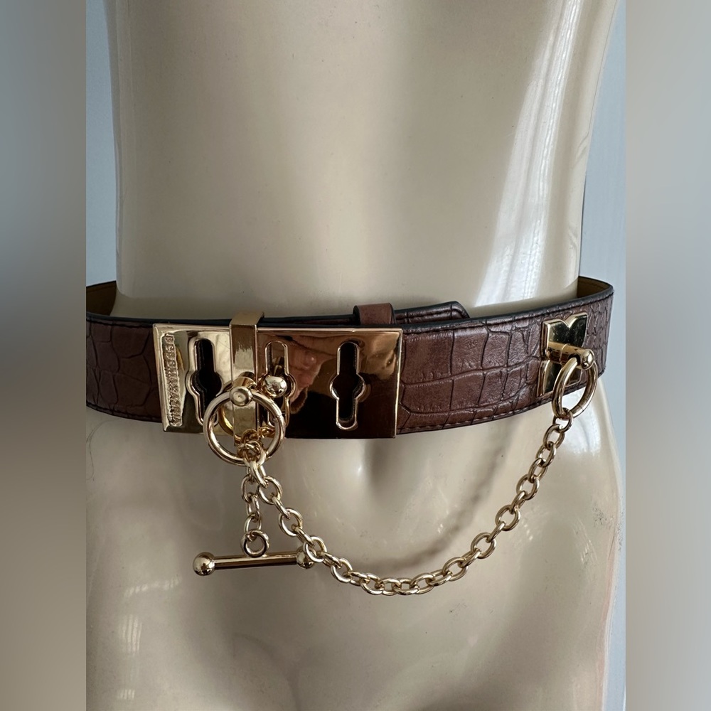 Bcbgmaxazria leather belt size S